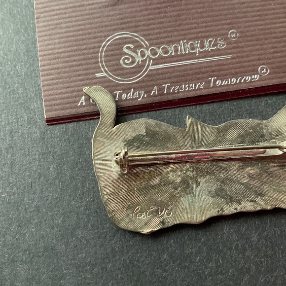 Vintage Spoonliques A Gift Today A Treasure Tomorrow Silver engraved Cat Pin - Picture 7 of 13